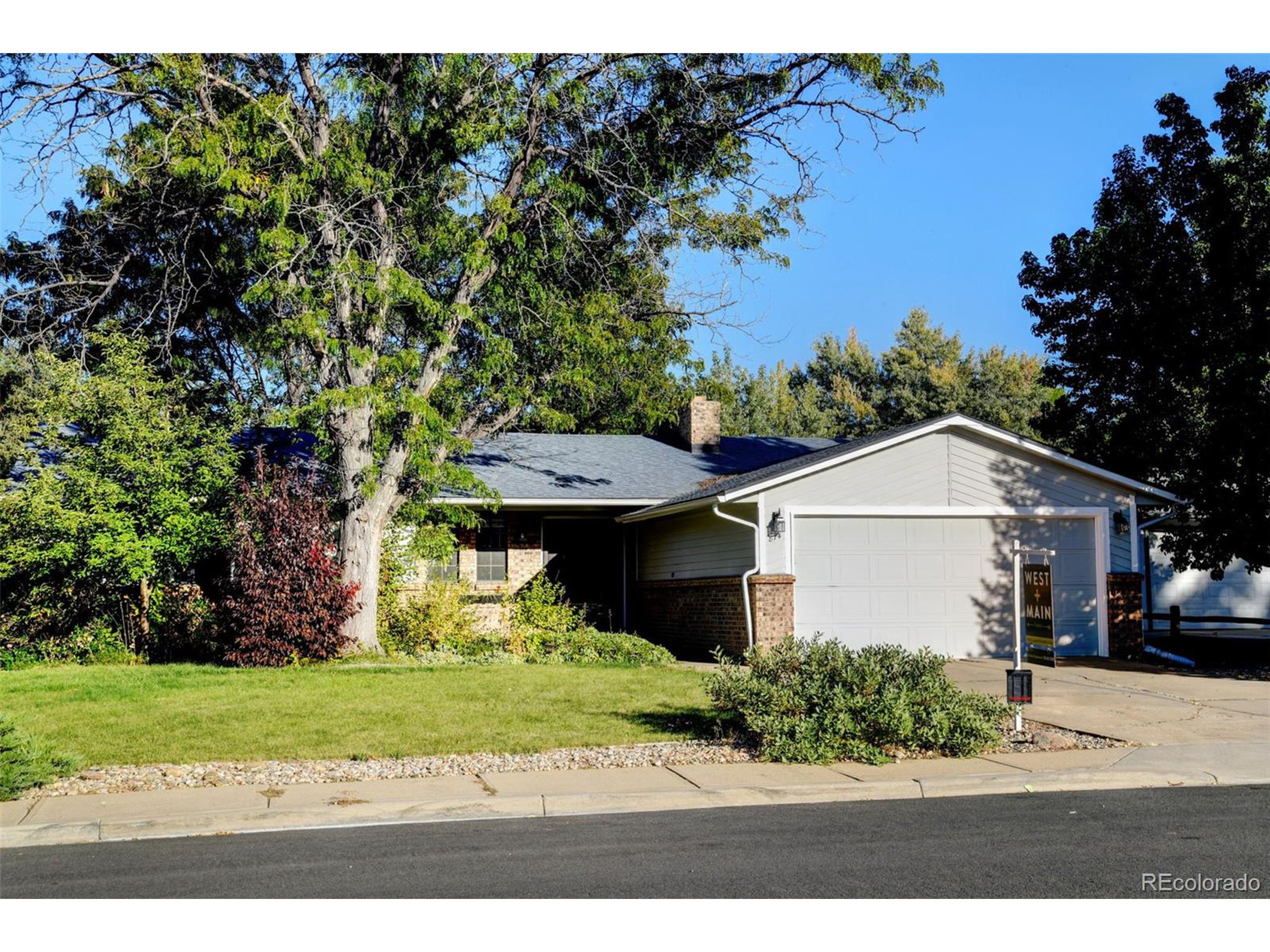 874 Dexter Dr