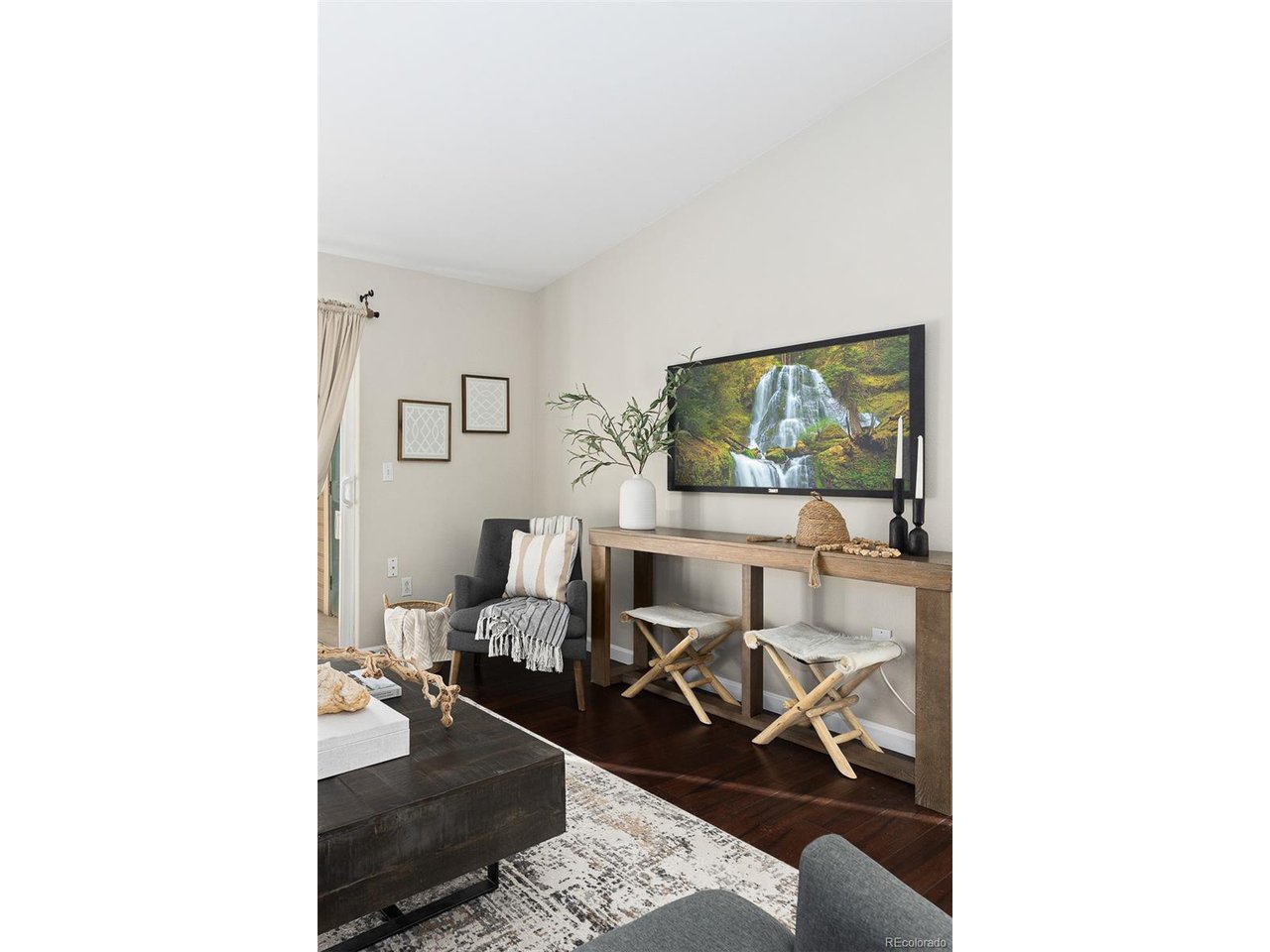 1136 Opal St 201