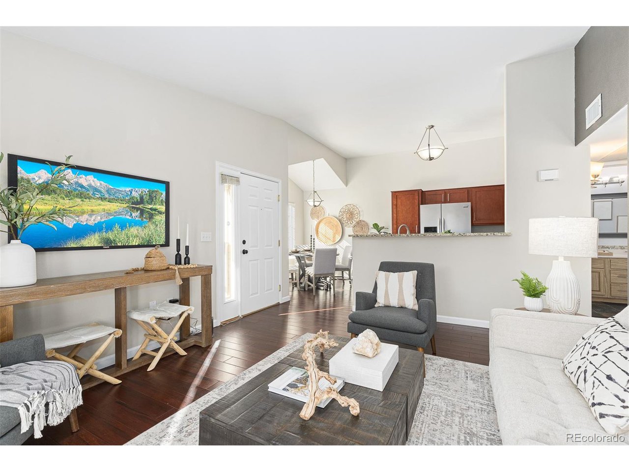 1136 Opal St 201