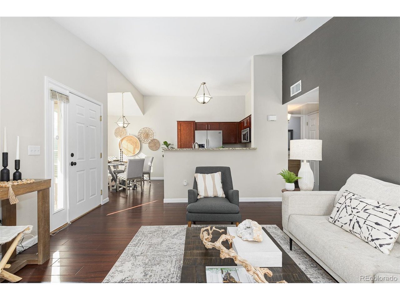 1136 Opal St 201