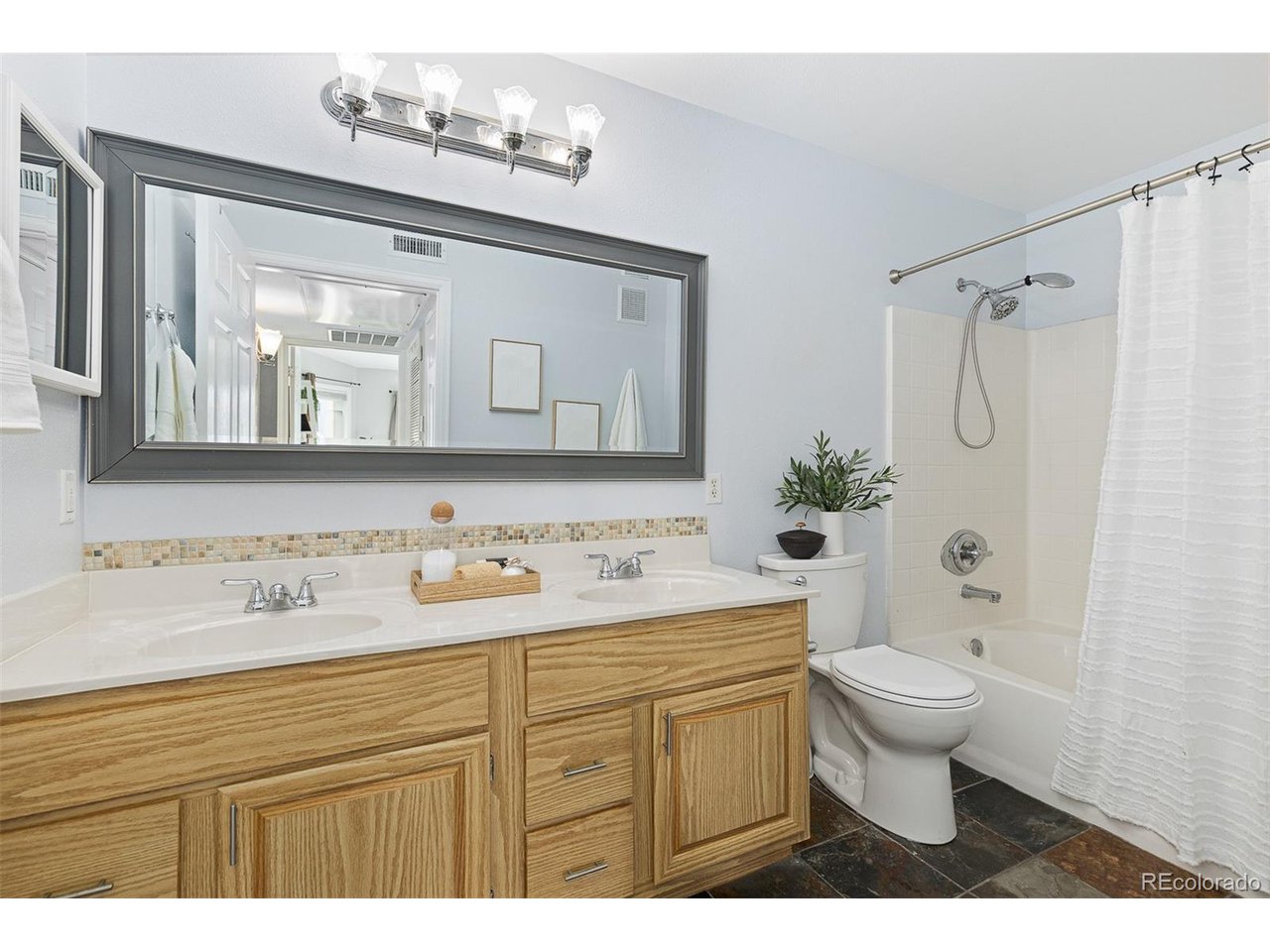 1136 Opal St 201