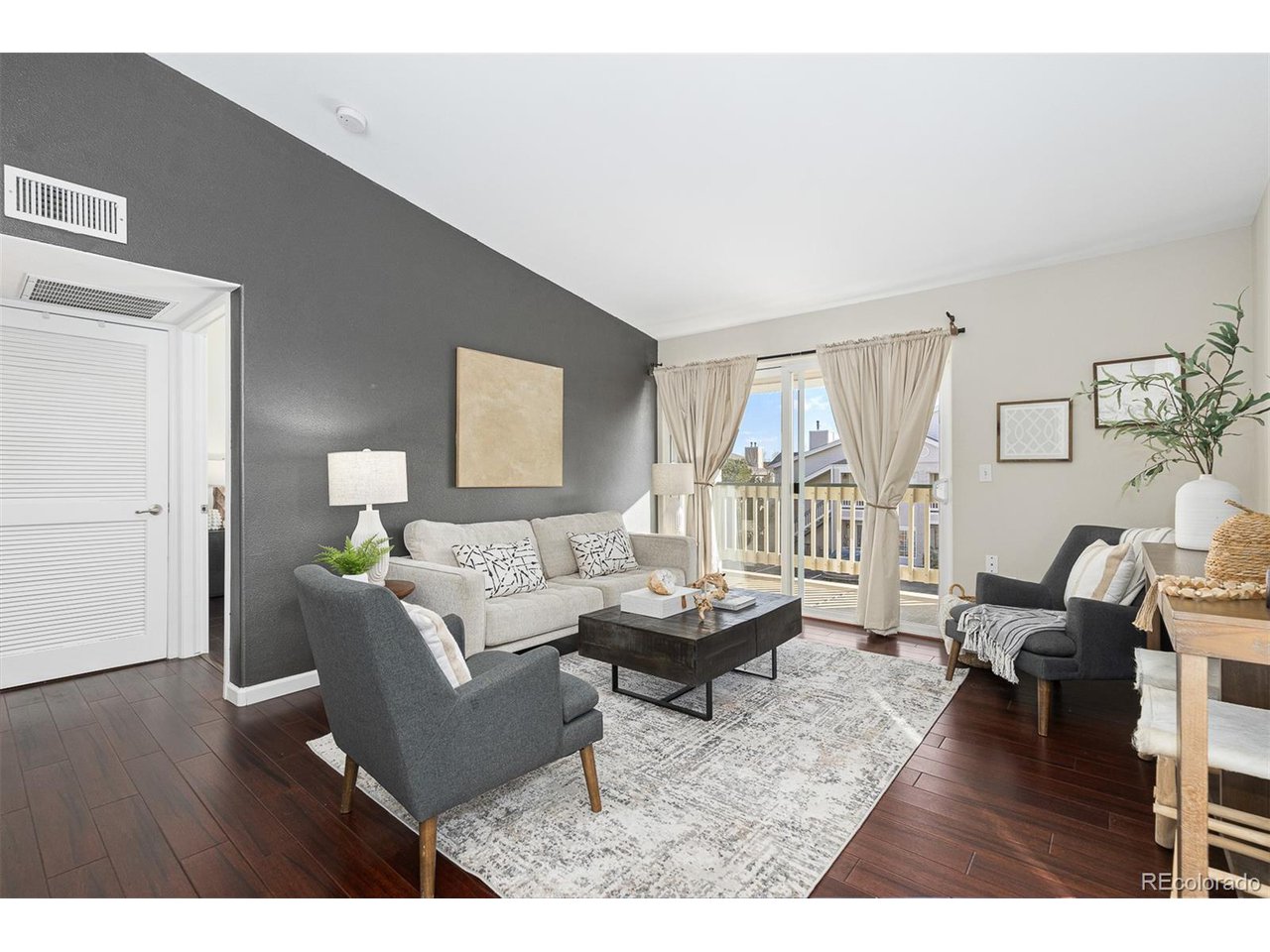 1136 Opal St 201