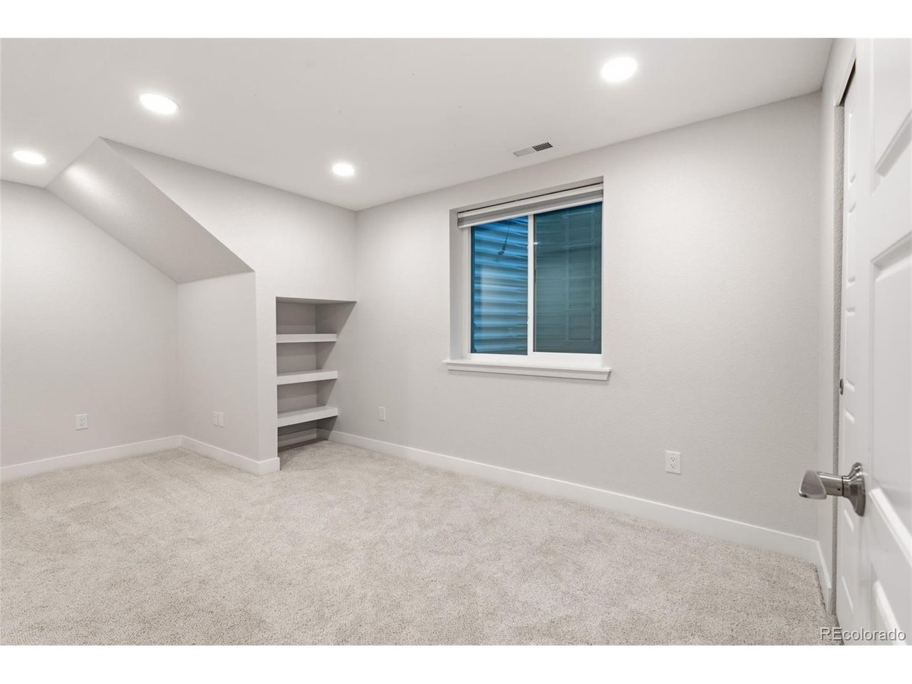 56 Starlight Cir