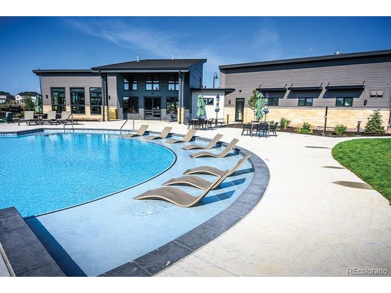 56 Starlight Cir