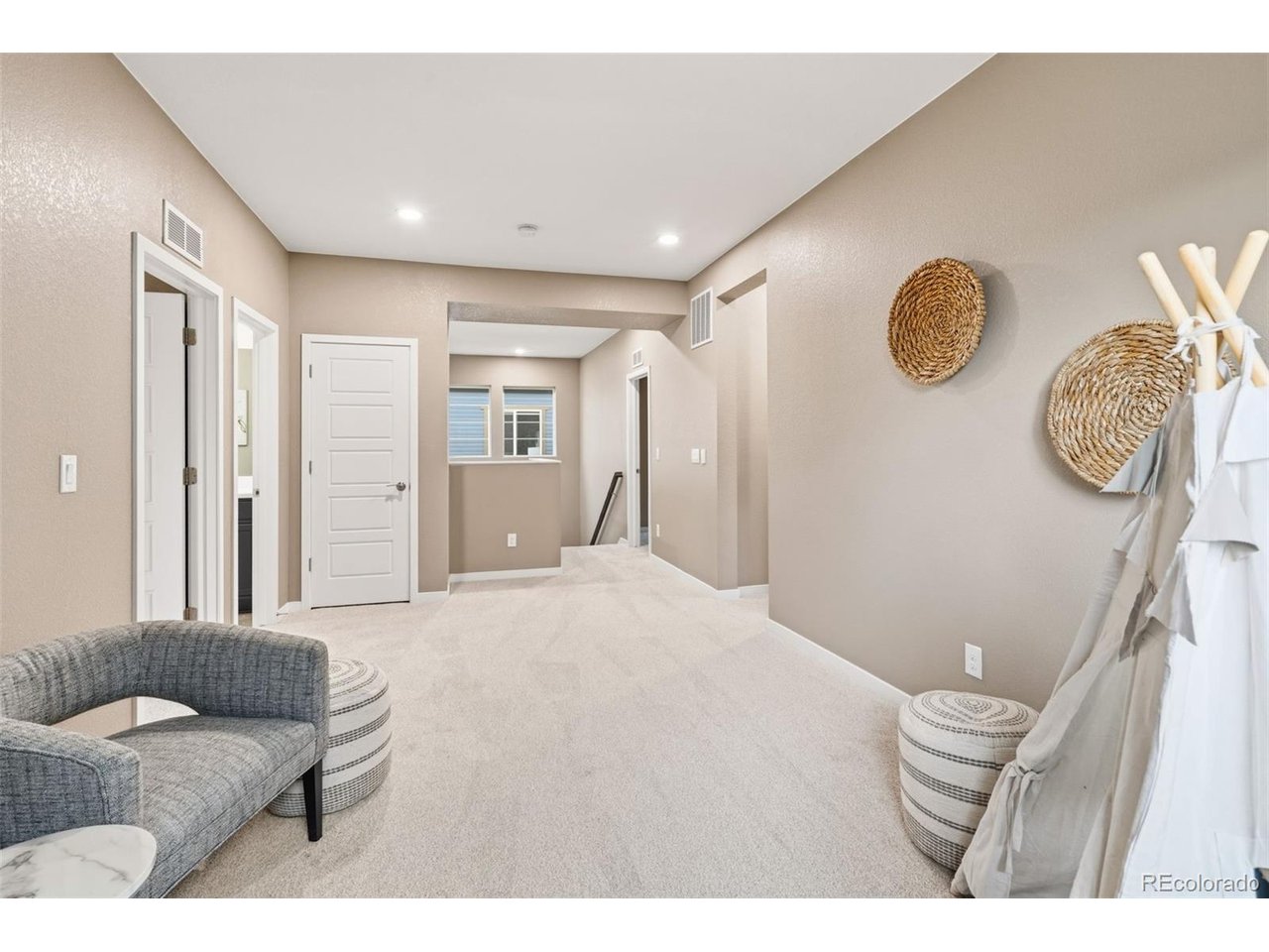 56 Starlight Cir