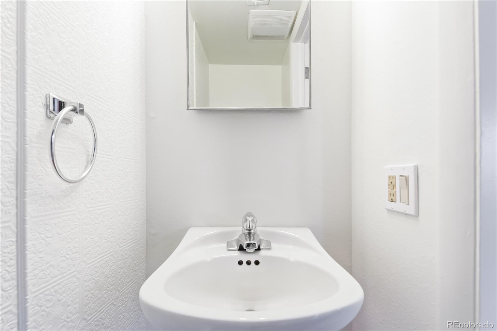 3354 S Flower Street Unit: 67