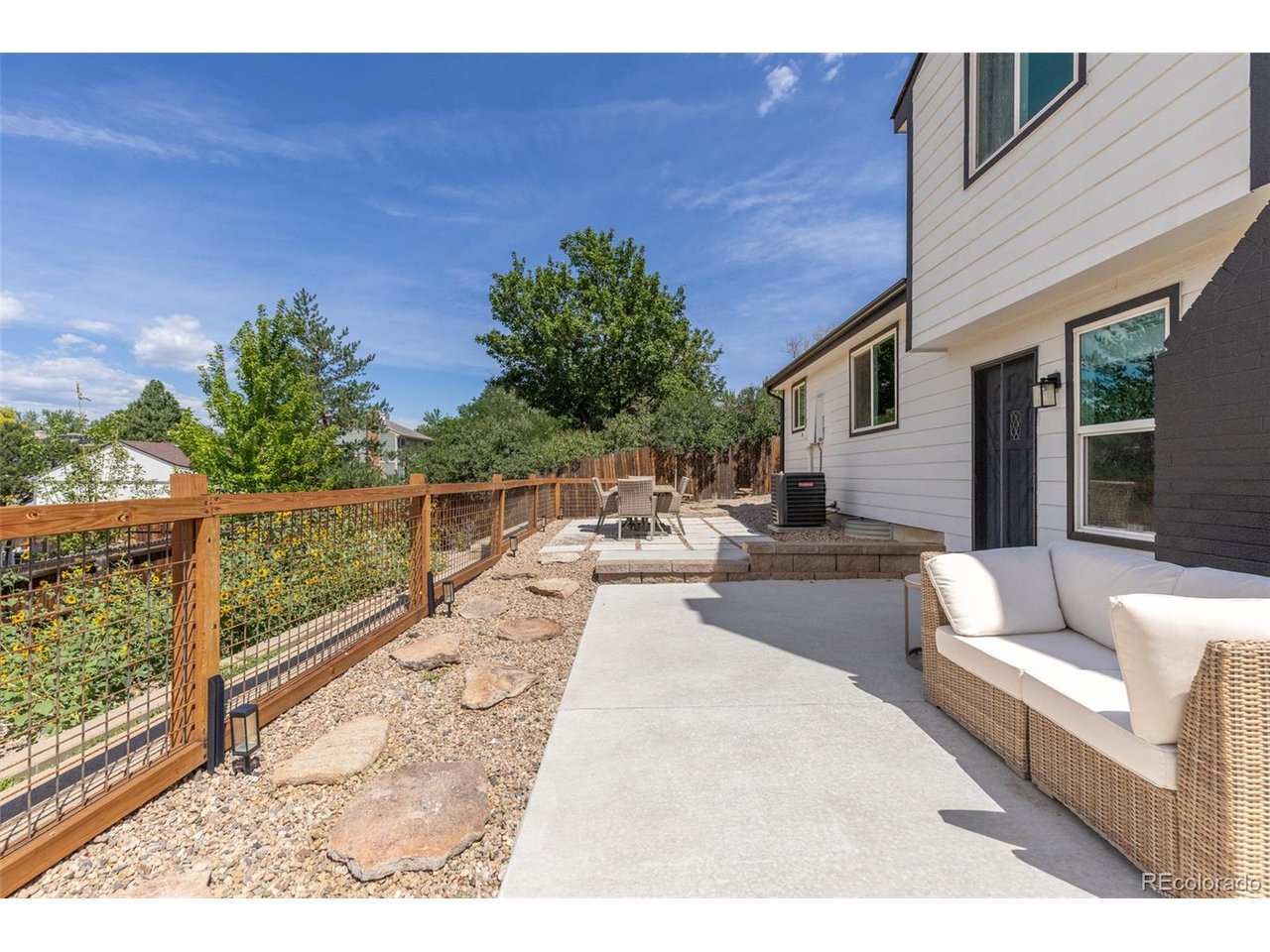 7327 S Carr Ct