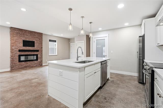 529 Foxtail Place