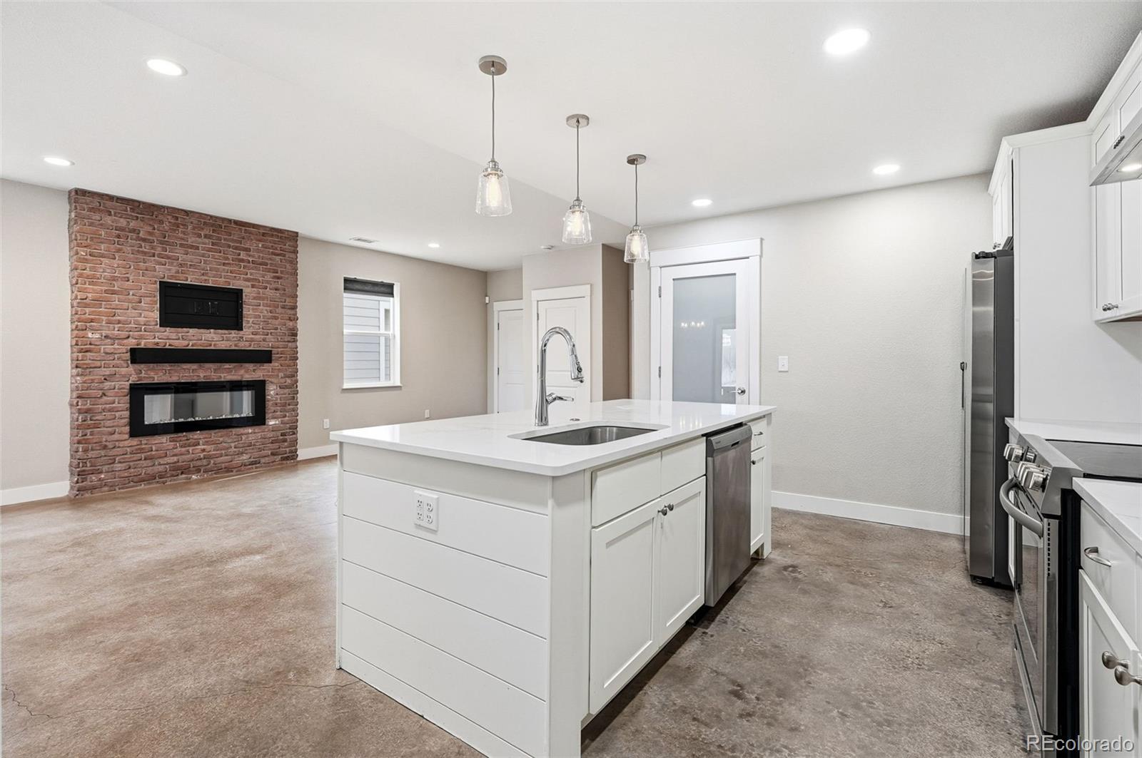 529 Foxtail Place