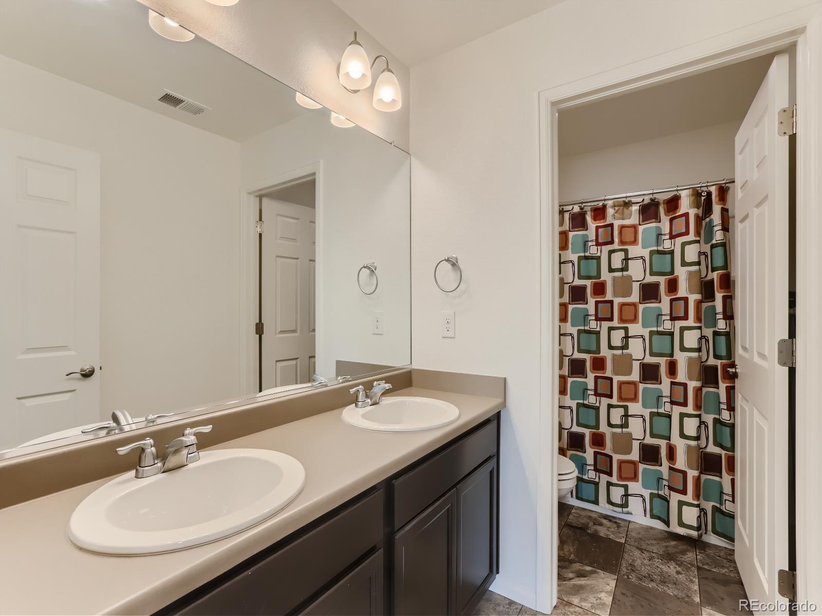 1146 Longs Peak Avenue