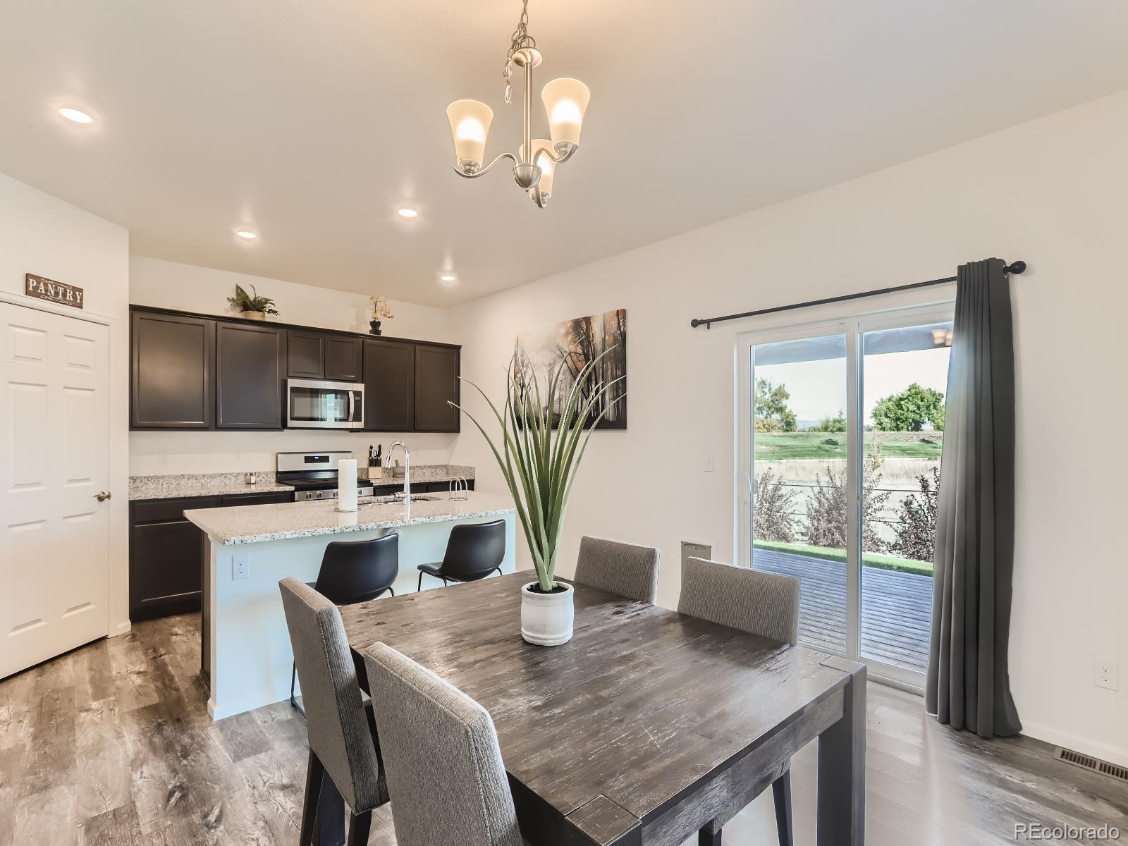 1146 Longs Peak Avenue