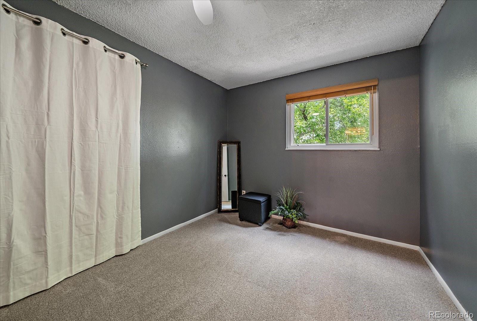 1074 E Fremont Circle