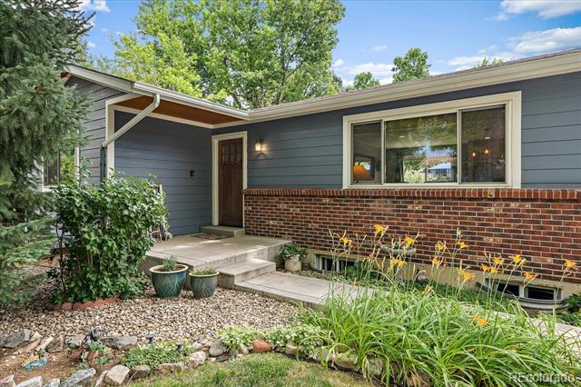 1074 E Fremont Circle