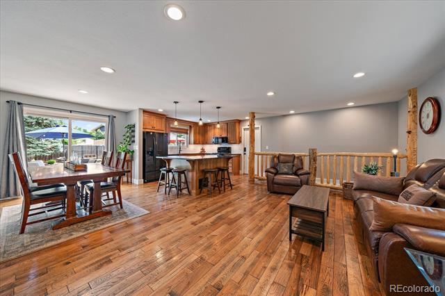 1074 E Fremont Circle