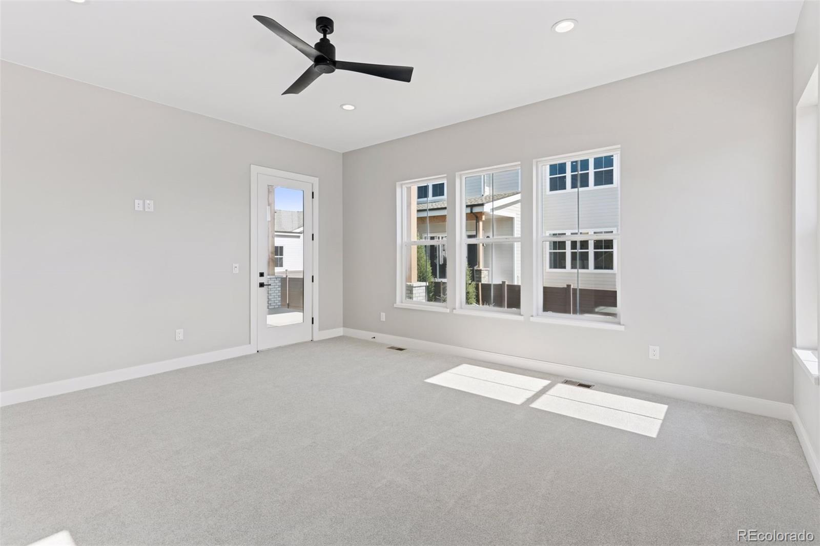 953 William Way