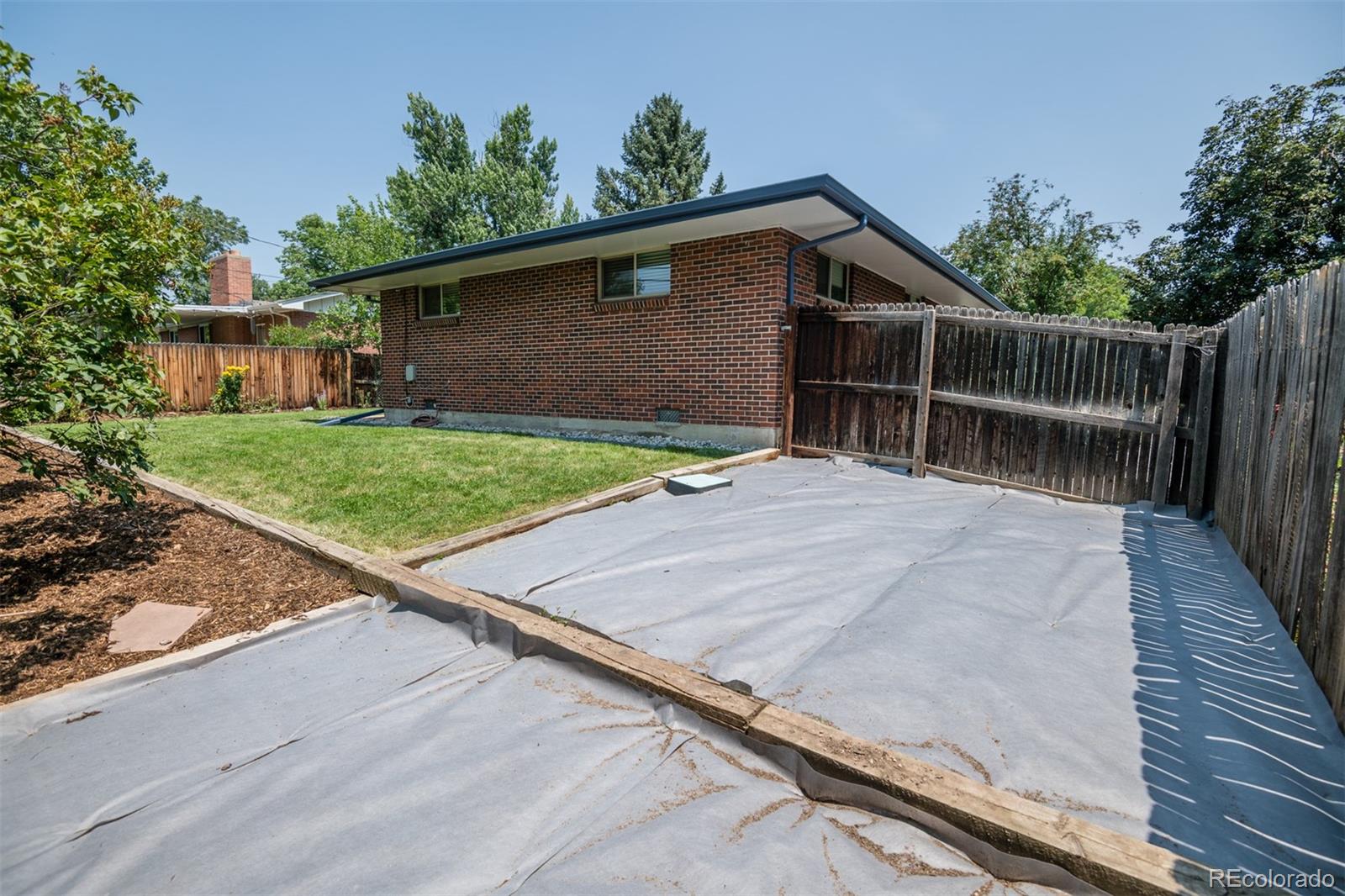 6027 Dudley Court