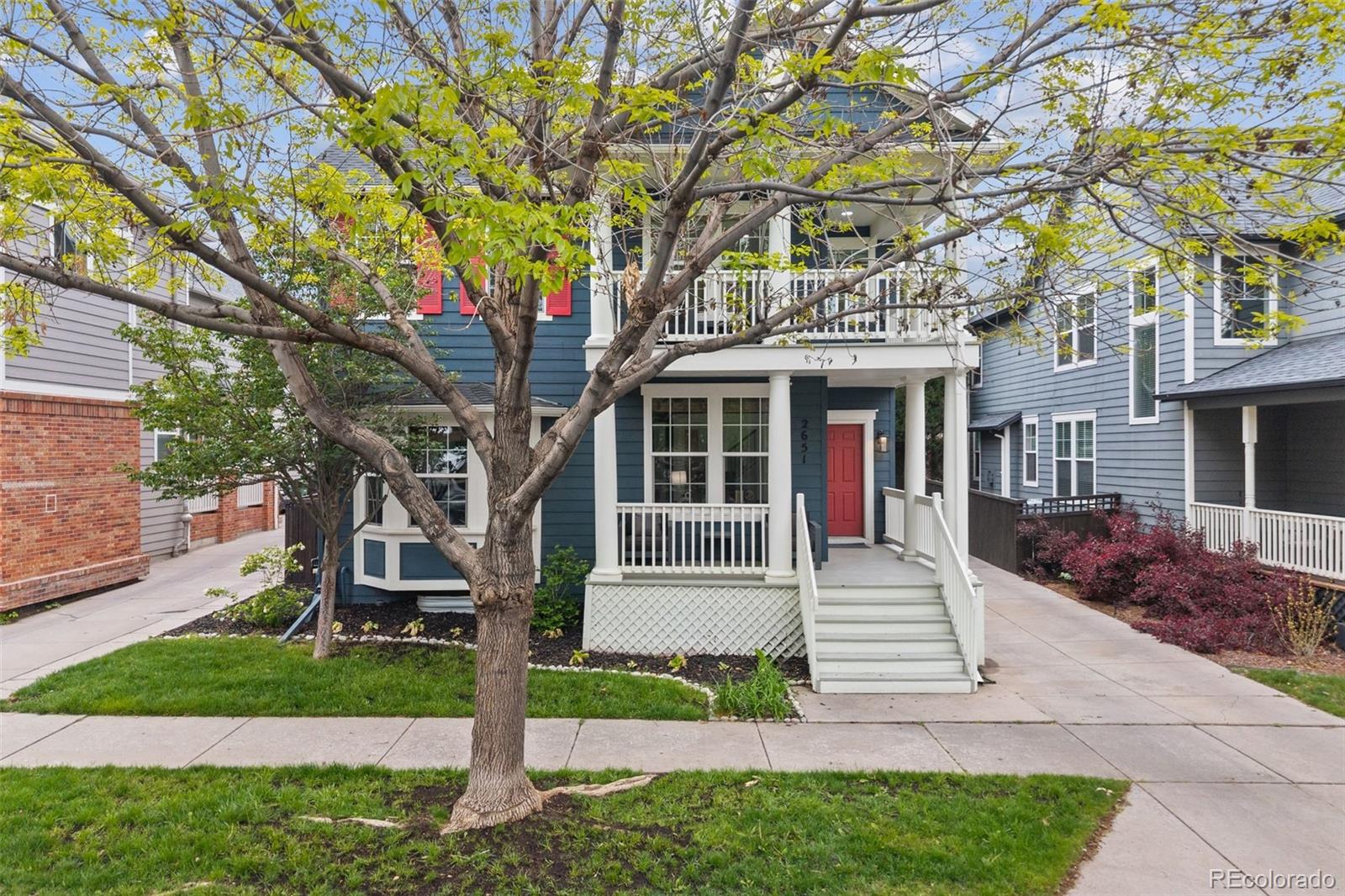 2651 N Valentia Street