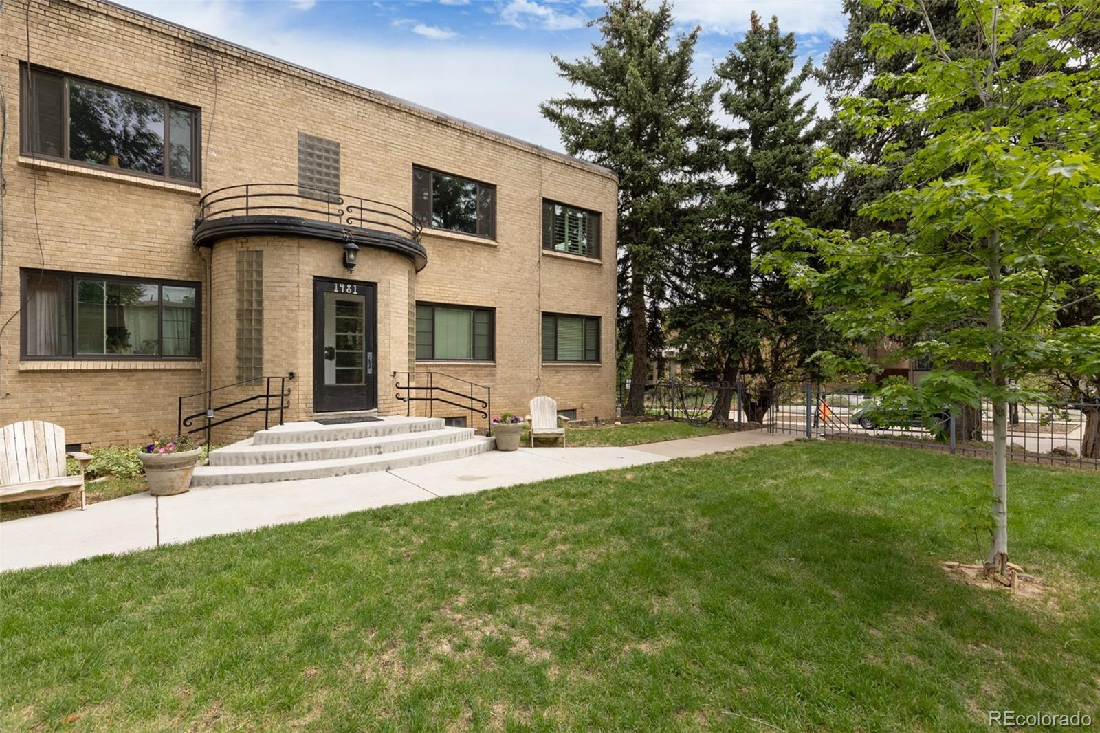 1481 Ash Street Unit: 4