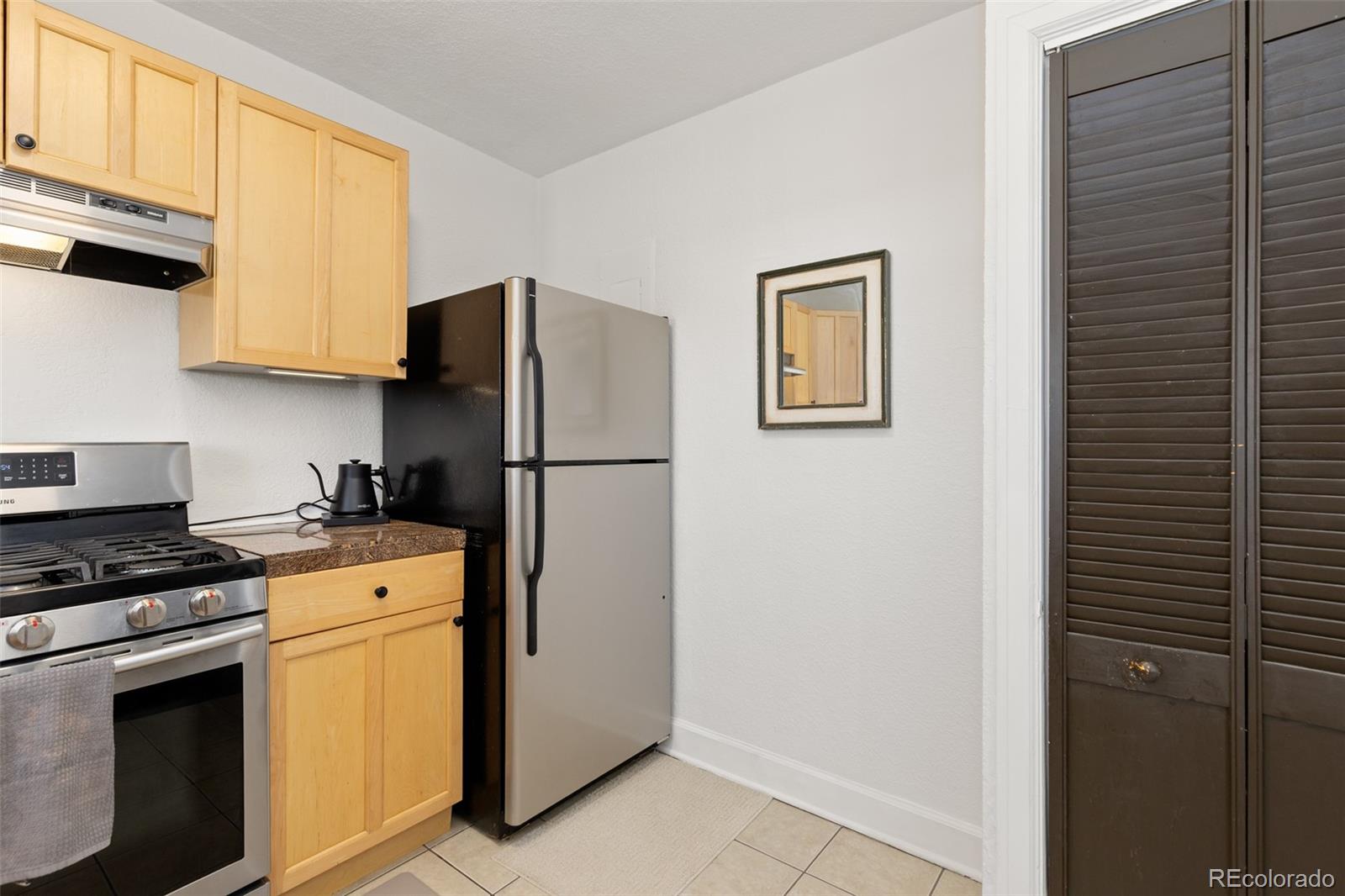 1481 Ash Street Unit: 4