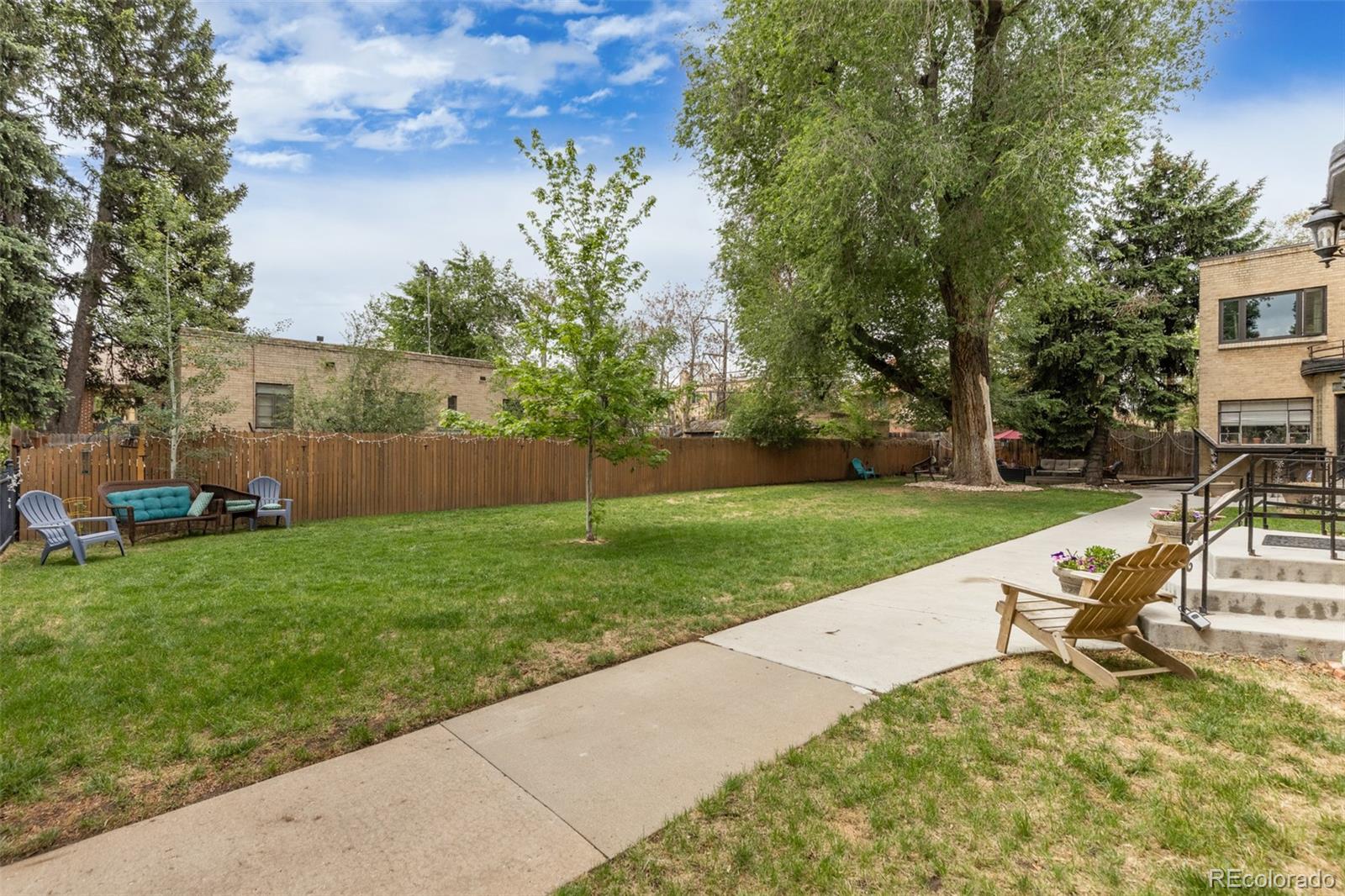 1481 Ash Street Unit: 4