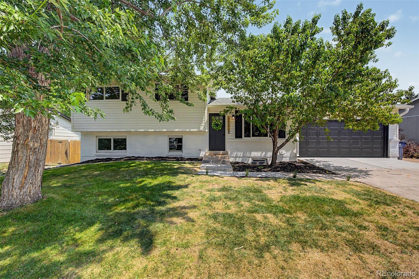 6538 S Everett Way