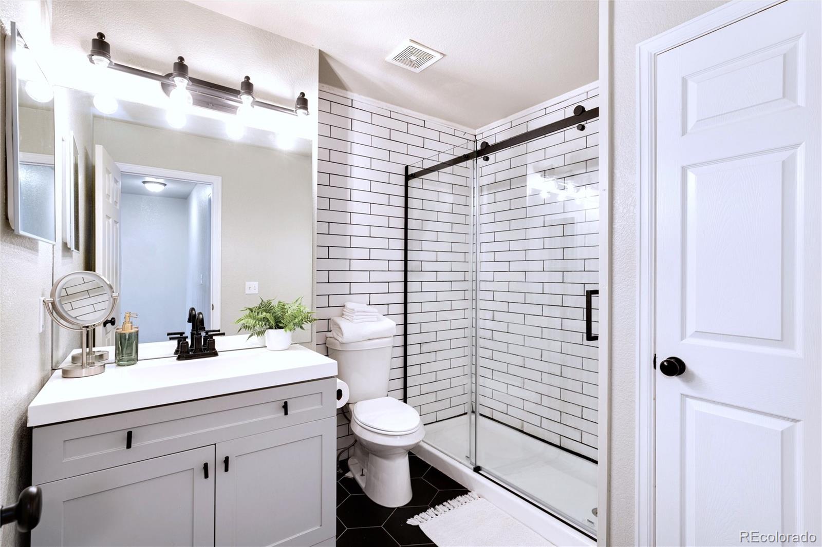 18397 E Alabama Place Unit: D