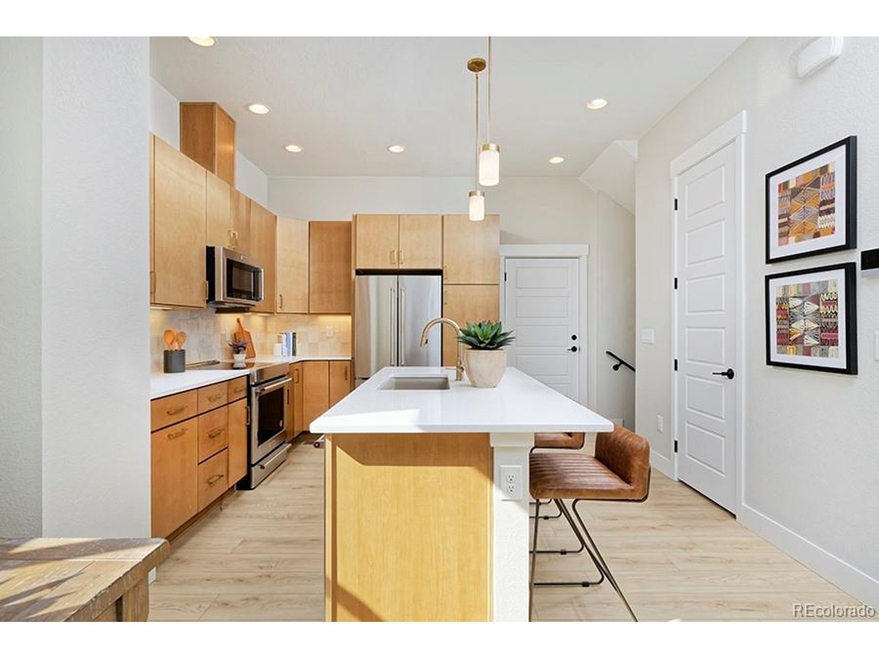 2876 S Machebeuf