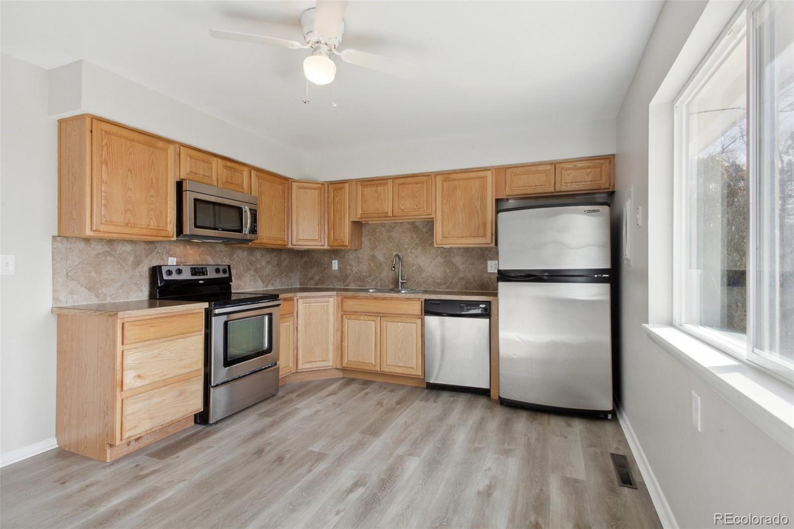 3659 S Temple Street