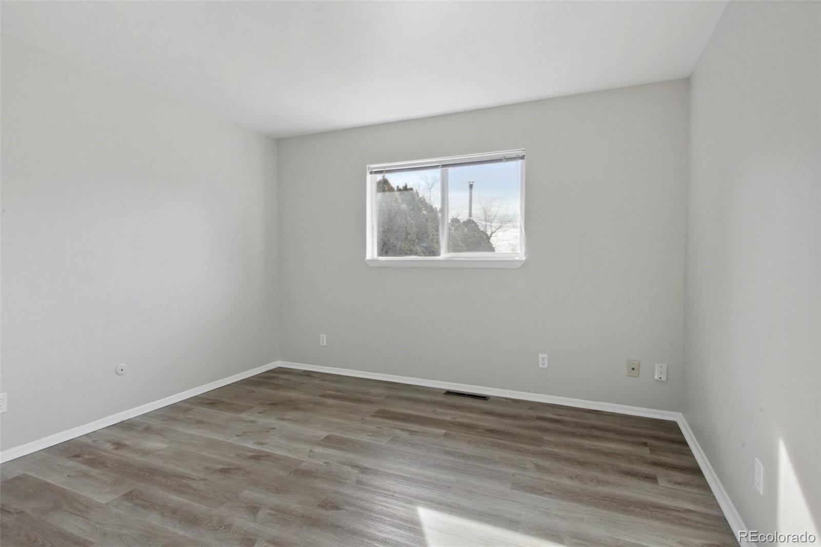 3659 S Temple Street