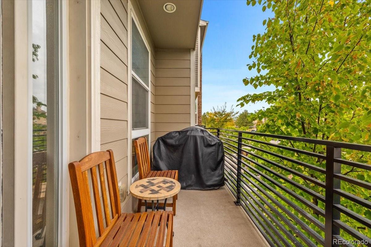 15882 E Broncos Place