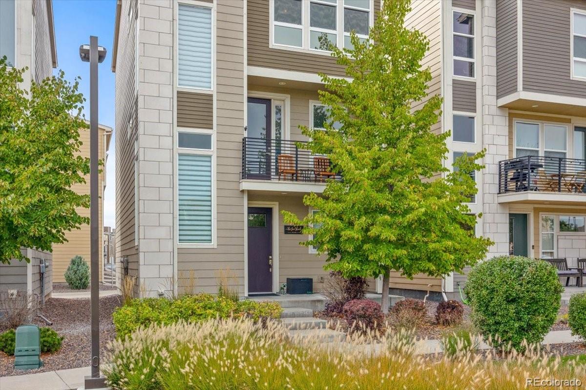 15882 E Broncos Place