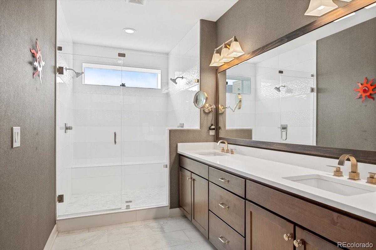 15882 E Broncos Place