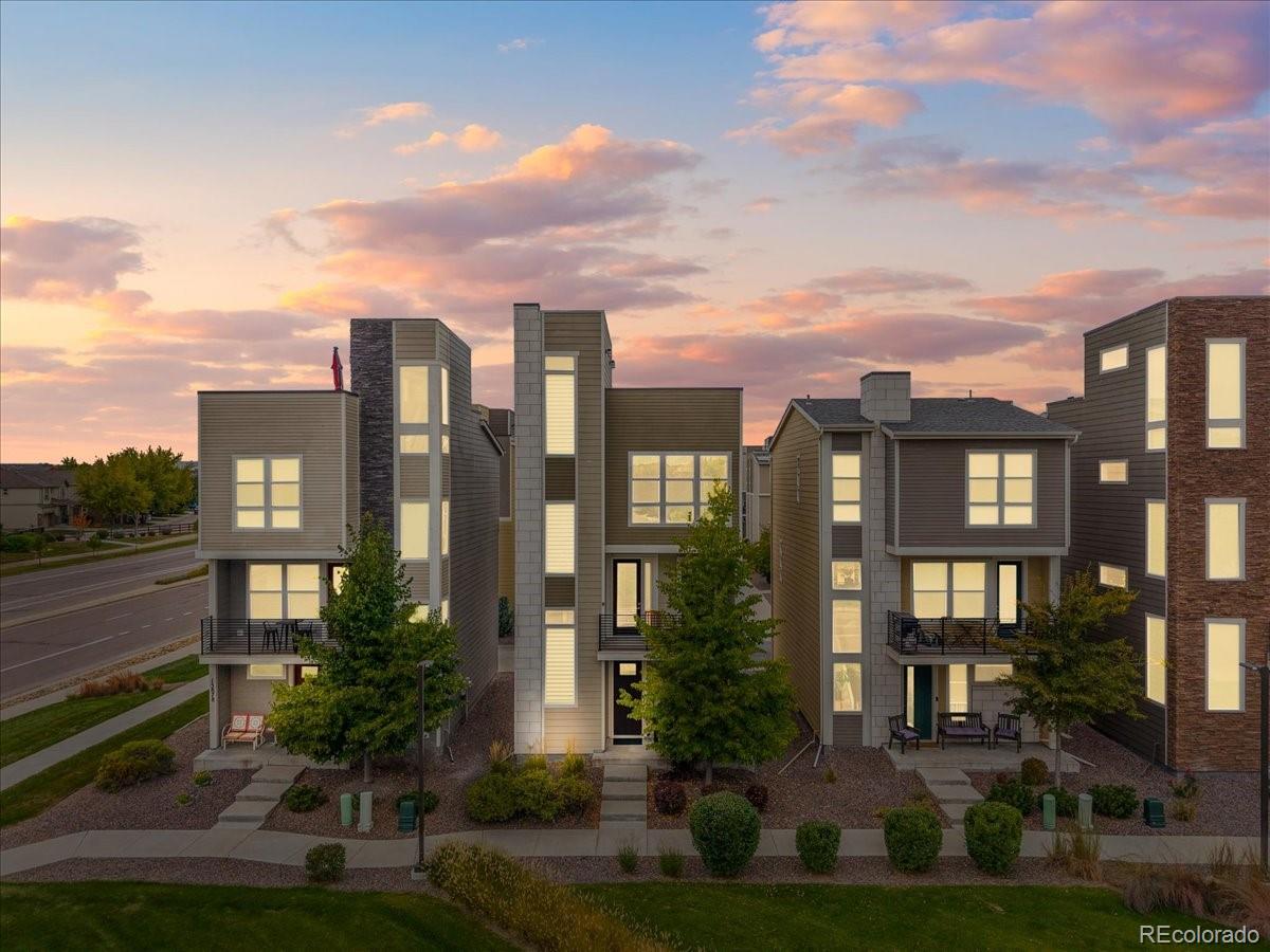 15882 E Broncos Place