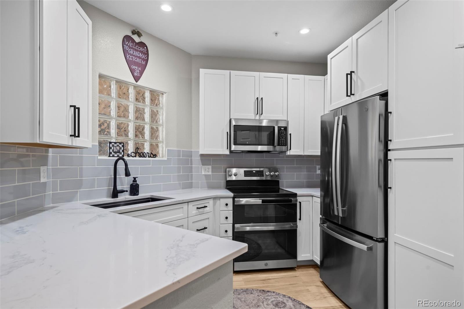 1631 W Canal Circle Unit: 817