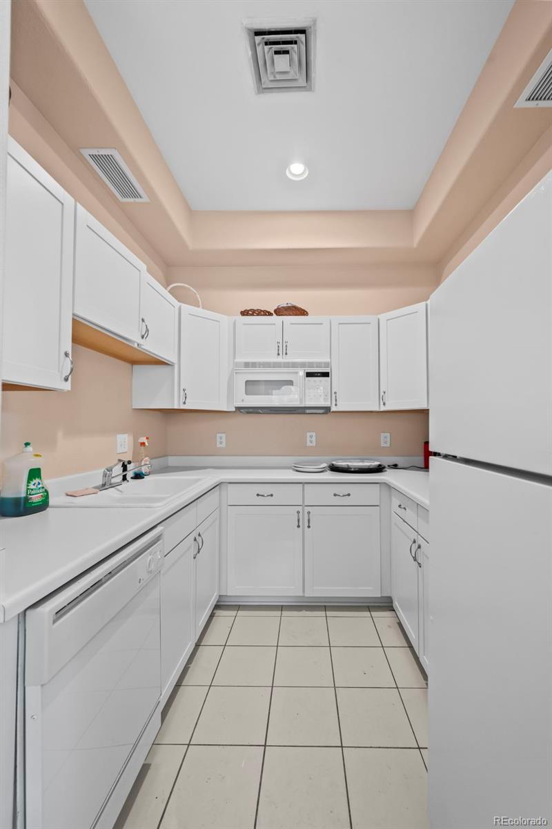 1631 W Canal Circle Unit: 817