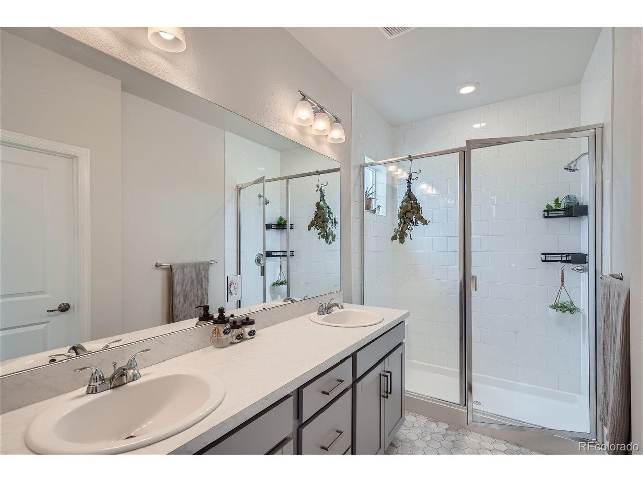 8810 Fraser River Loop