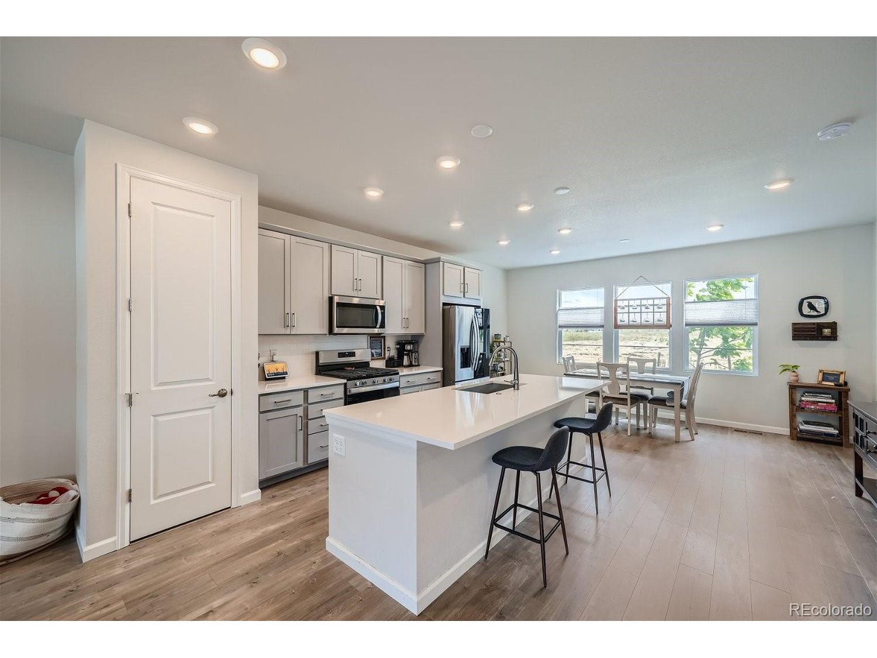 8810 Fraser River Loop