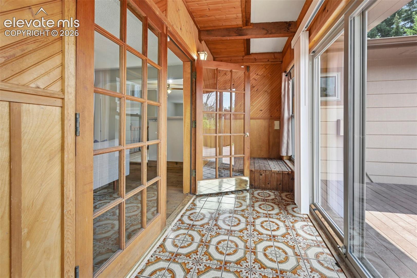 3440 Oro Blanco Drive