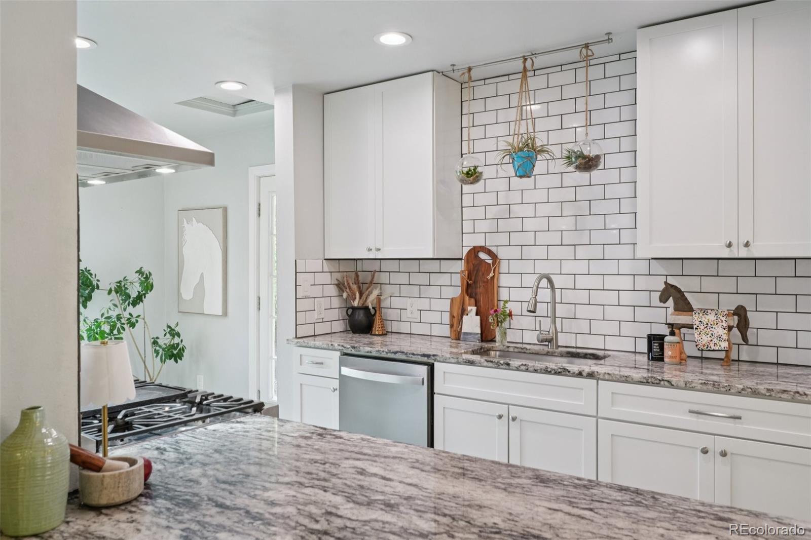 2480 Brentwood Street