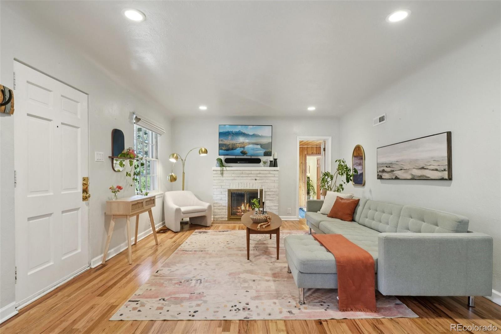 2480 Brentwood Street