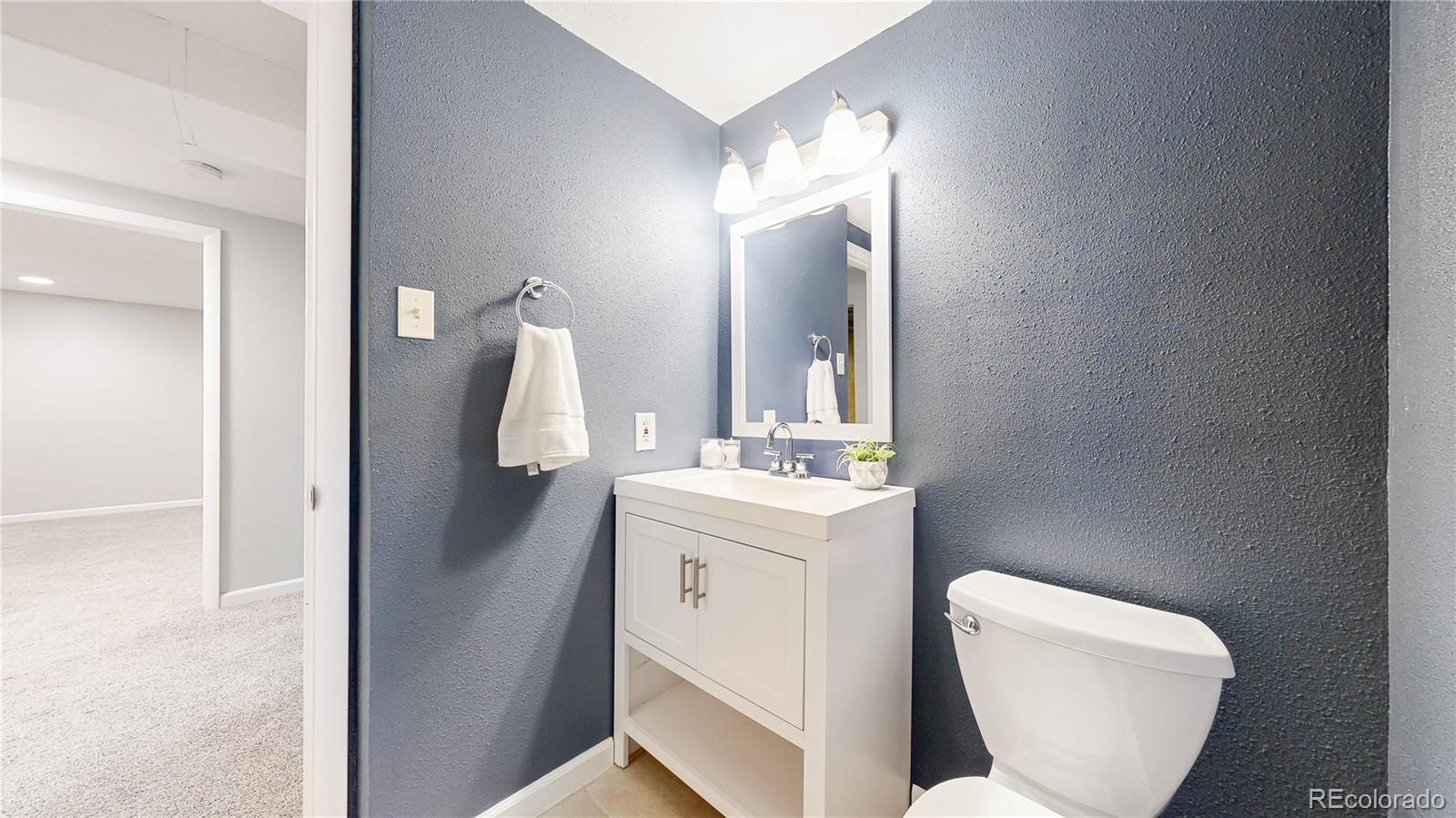 12098 W Virginia Drive