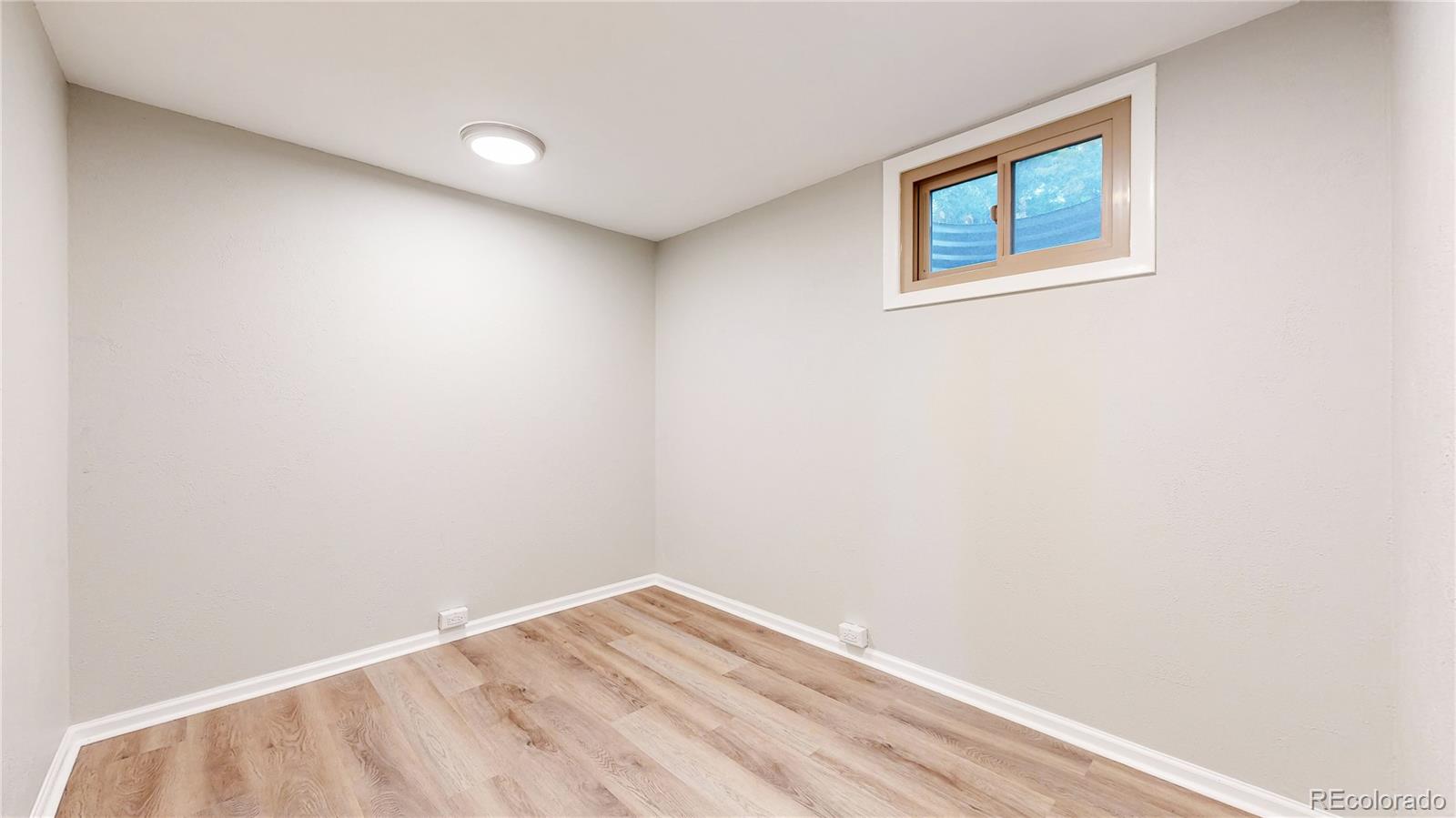 12098 W Virginia Drive