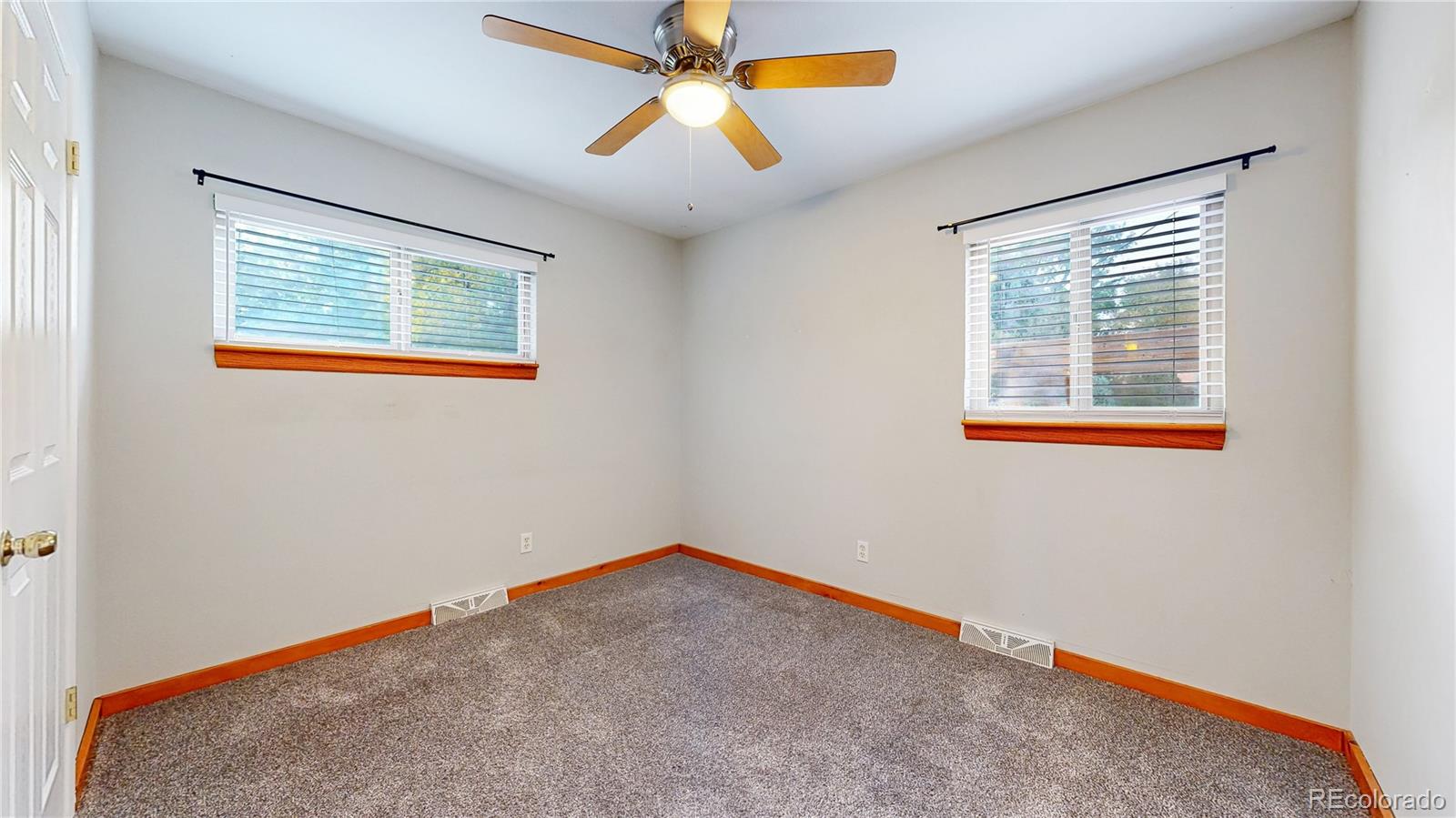 12098 W Virginia Drive