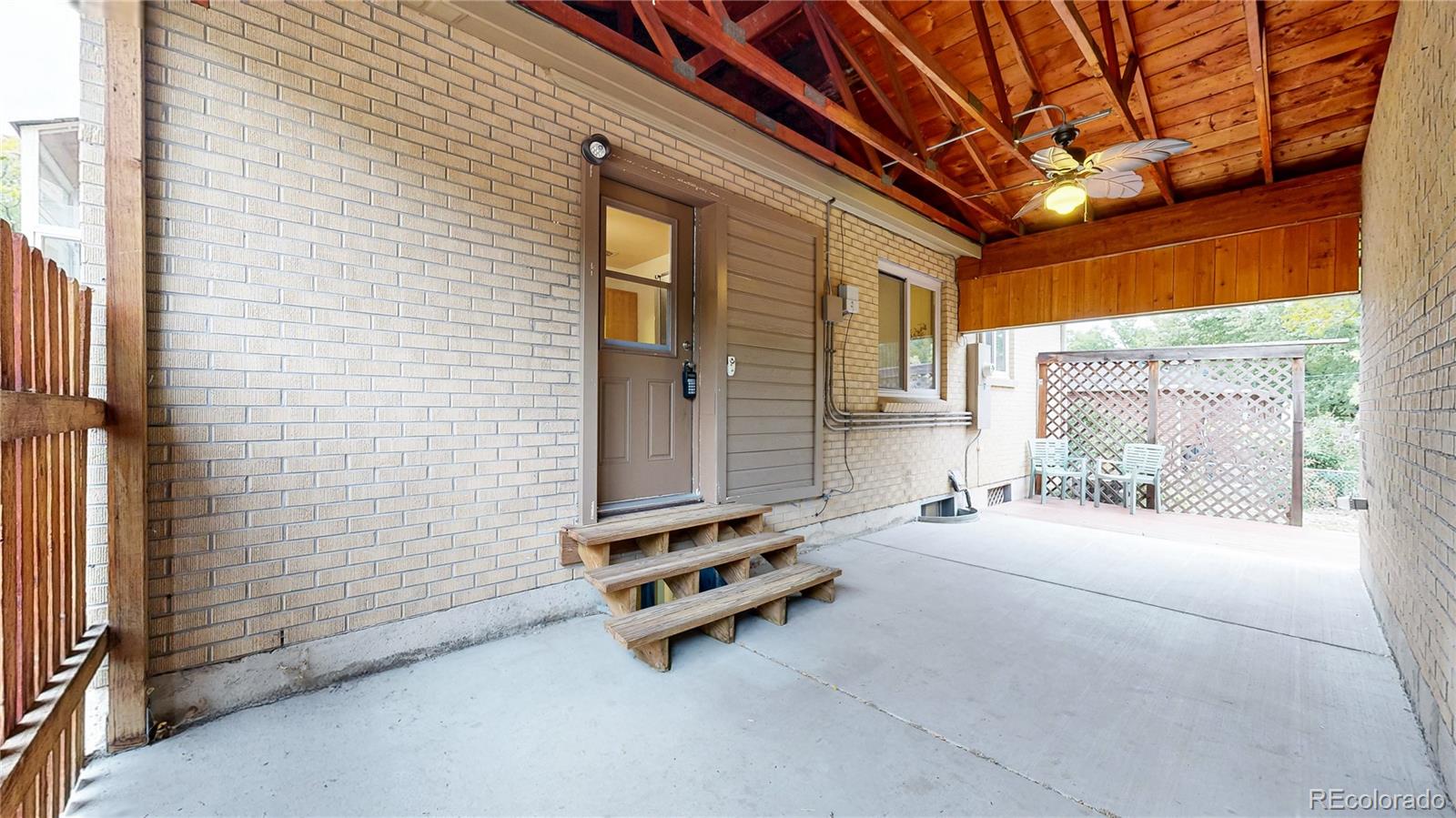 12098 W Virginia Drive