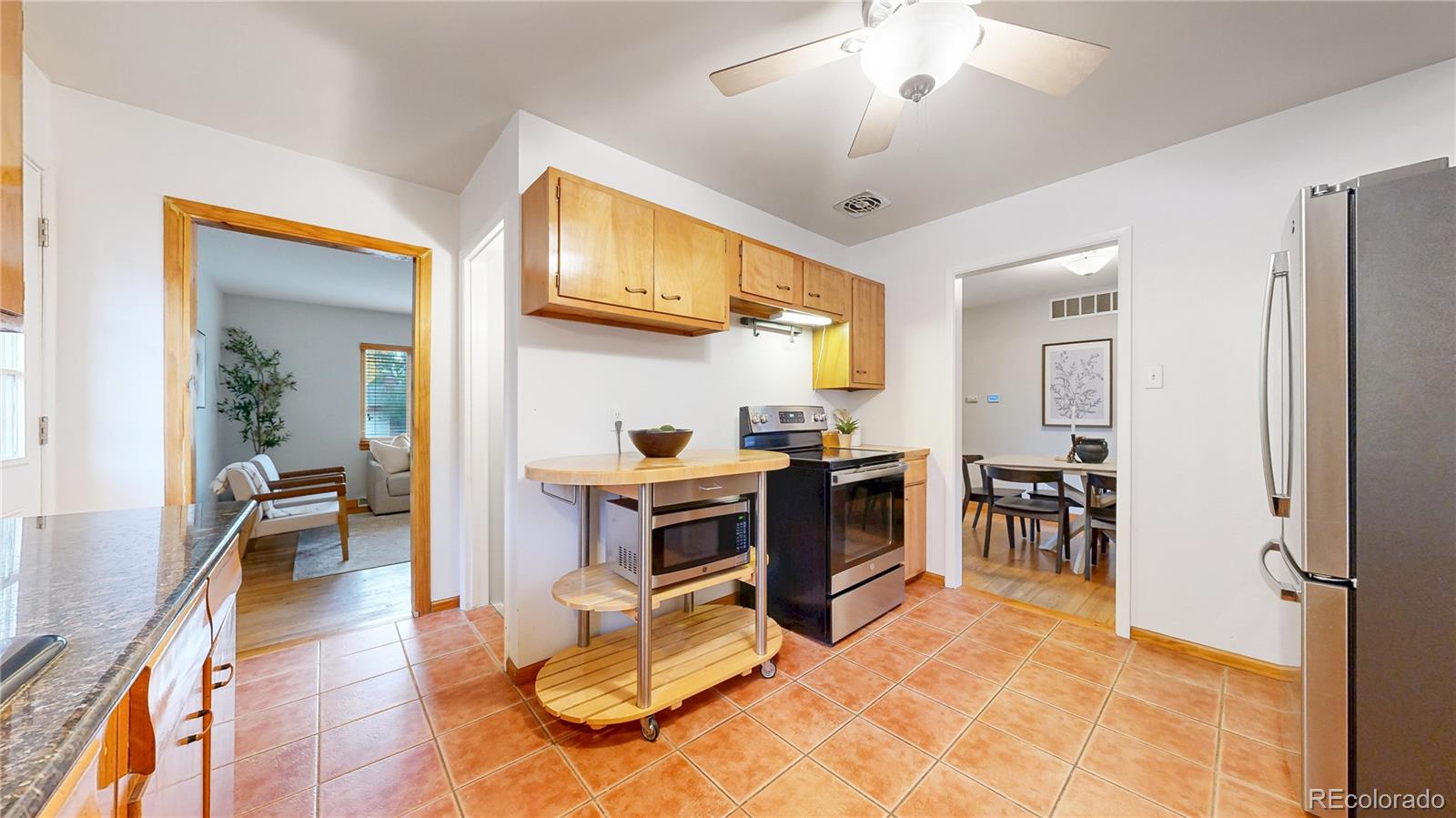 12098 W Virginia Drive