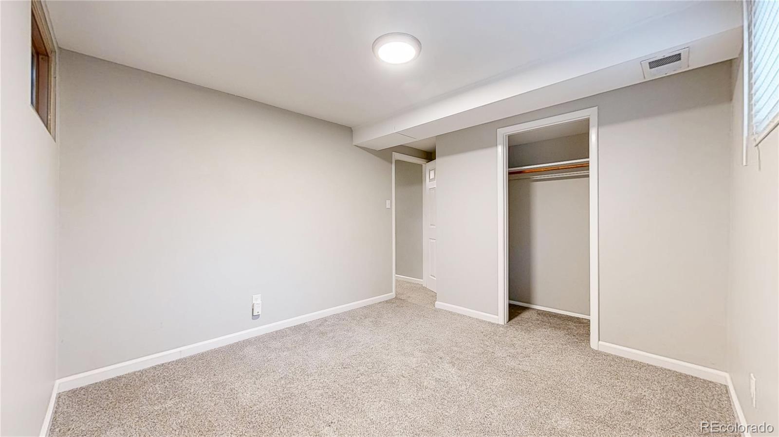 12098 W Virginia Drive