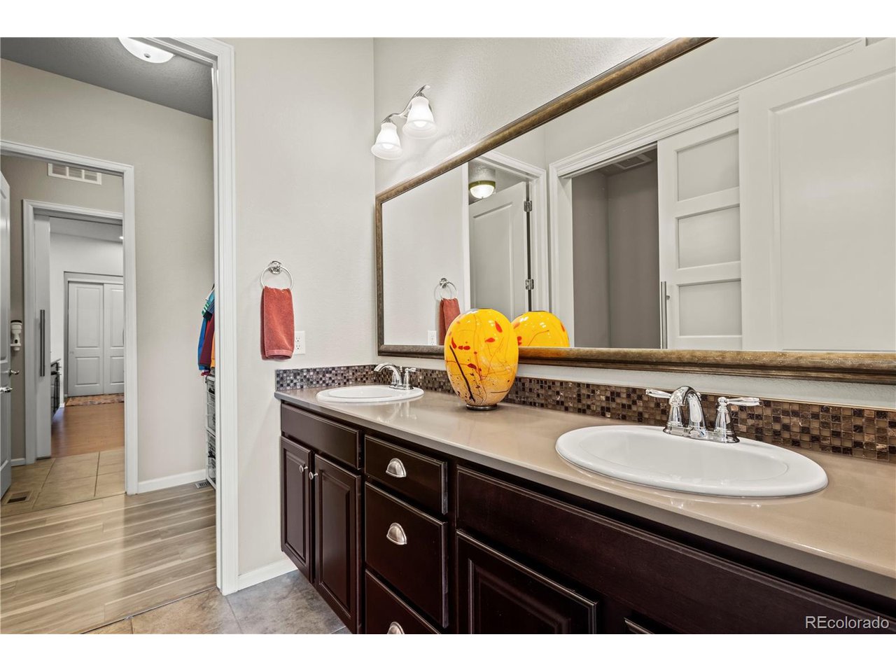 5004 W 109th Cir