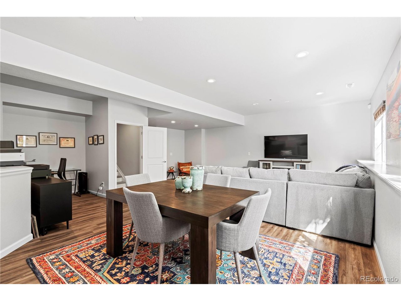 5004 W 109th Cir