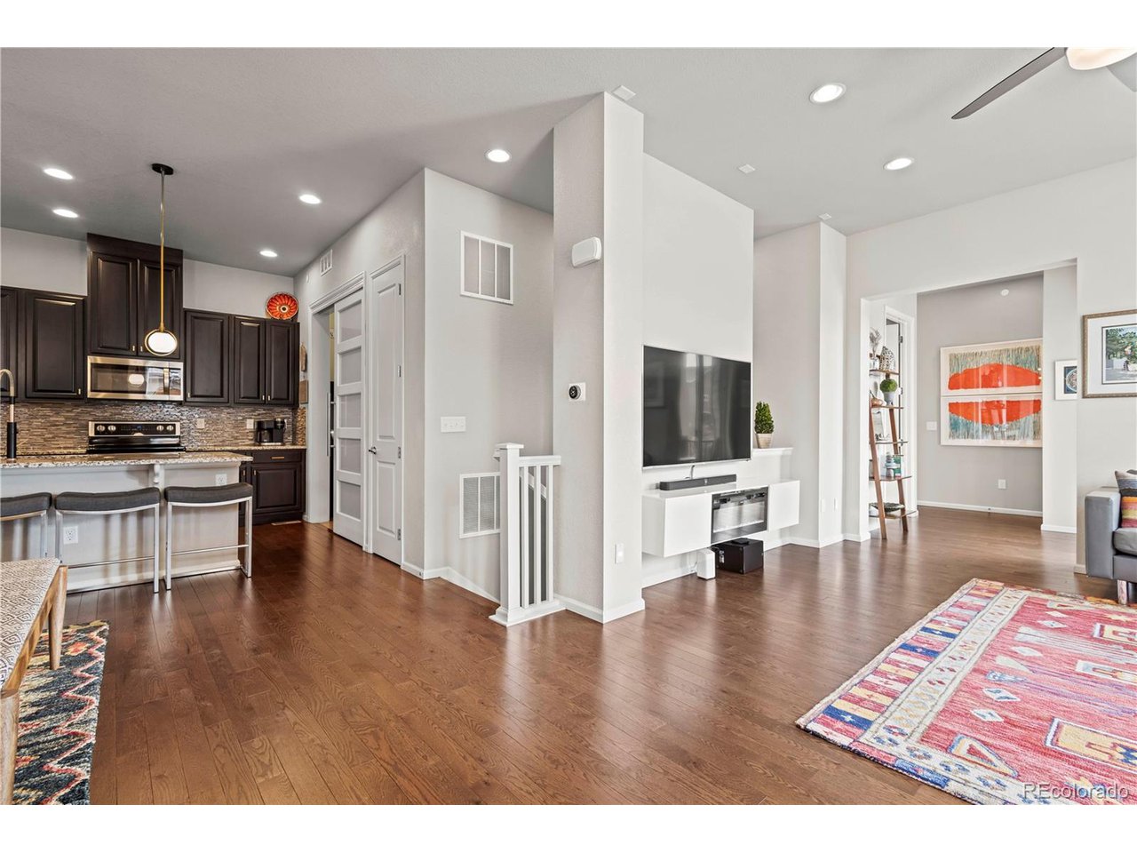 5004 W 109th Cir