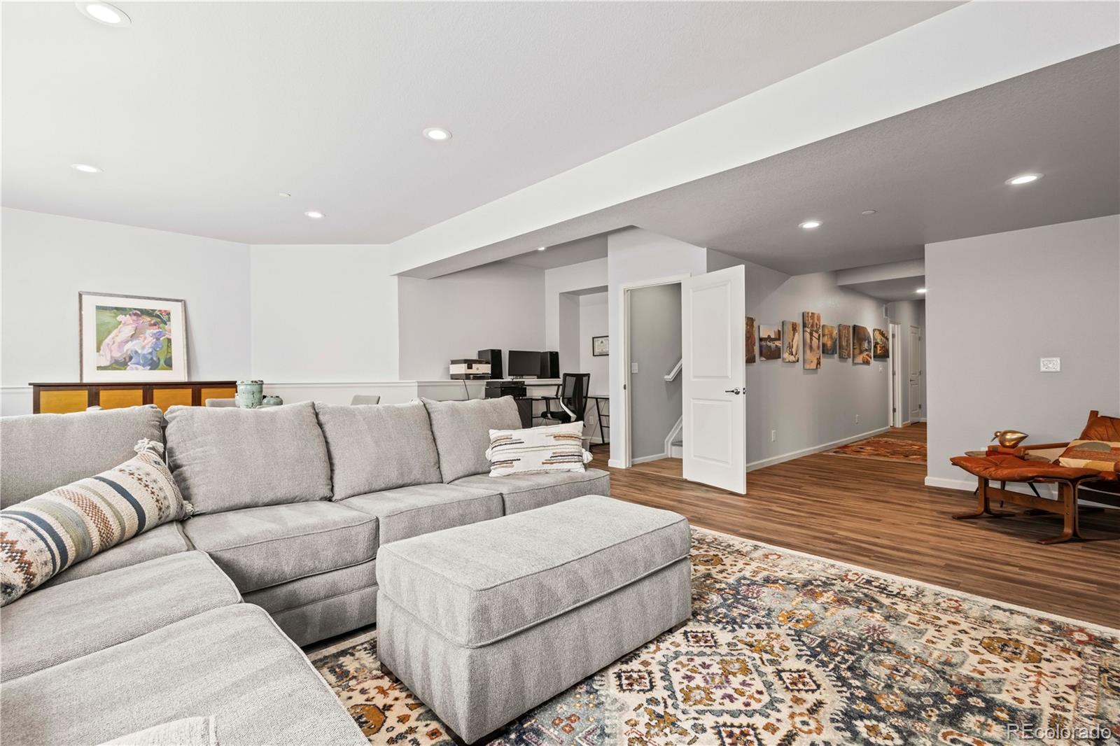 5004 W 109th Circle